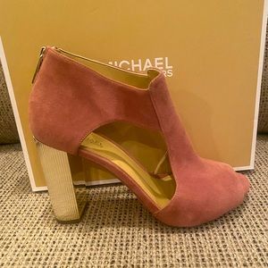 Michael Kors Suede Platform metallic heel